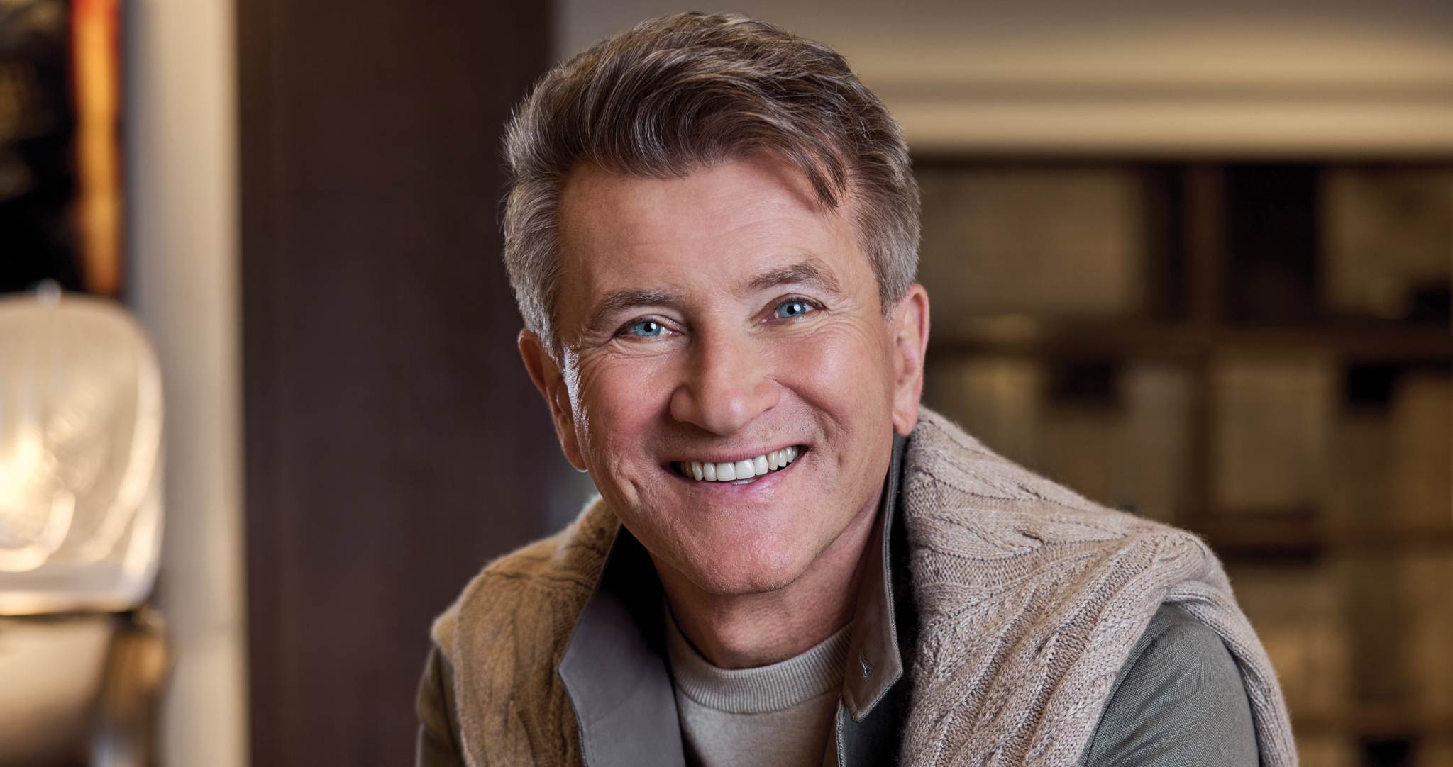 SM26_JULYAUG _ ROBERT HERJAVEC_©LINDY LIN_2048x1082