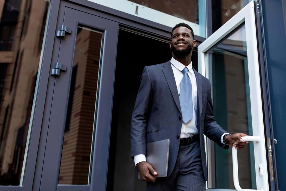 How to Know When It’s Time to Step Down From a Leadership Role