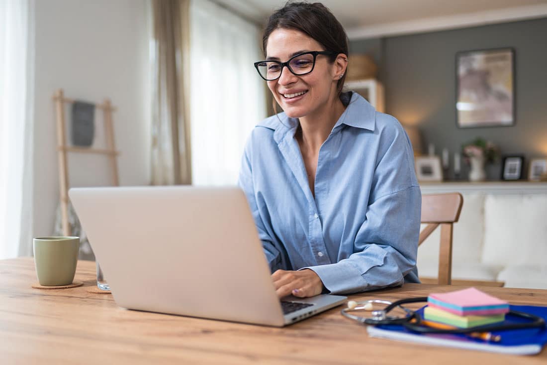 How to Be a Successful Solopreneur in 2026