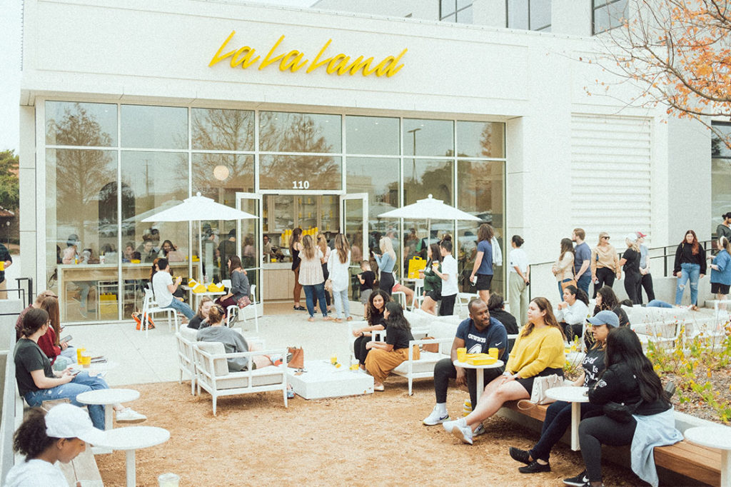 Why Dutch startup Lalaland raises €2.1 million for inclusive fashion  experience