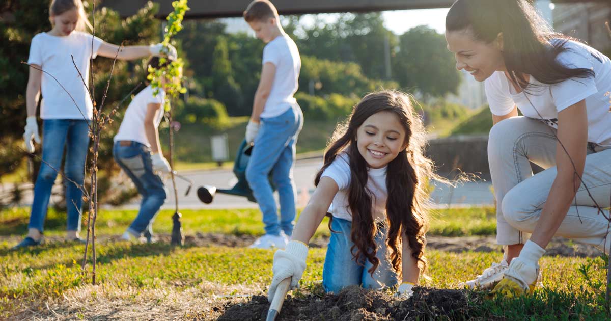 50 Kid Friendly Volunteering Ideas