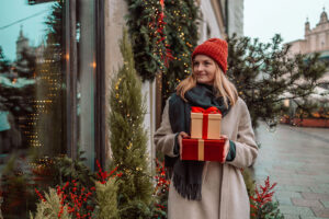 3 Marketing Strategies to Attract Last-Minute Holiday Shoppers