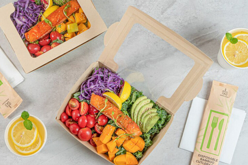 Fresh food in boxes from Restaurantware