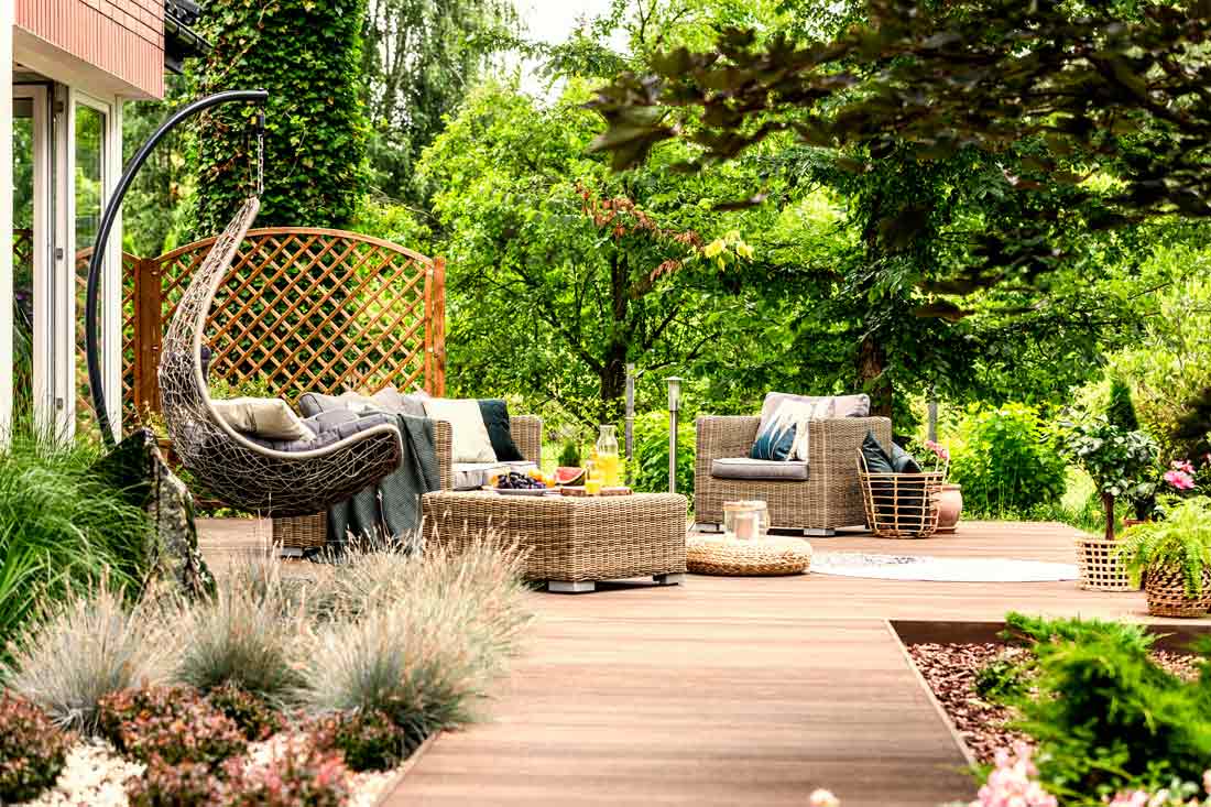 outdoor yard with seating and flowers